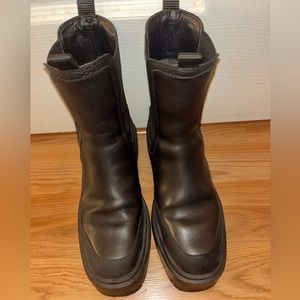 Sam Edelman Chelsea Boots
